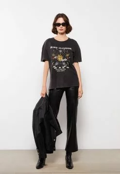 LC WAIKIKI Crew Neck Printed Short Sleeve Cotton Women's T-Shirt -LC WAIKIKI popular shop lc waikiki 8238 7954036 3