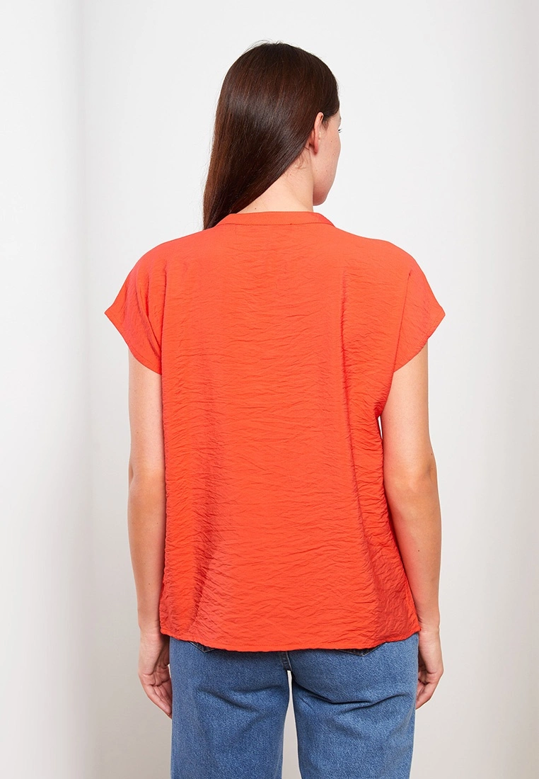 LC WAIKIKI Runway Collar Straight Short Sleeve Women Blouse 6 LC WAIKIKI Runway Collar Straight Short Sleeve Women Blouse - Image 4