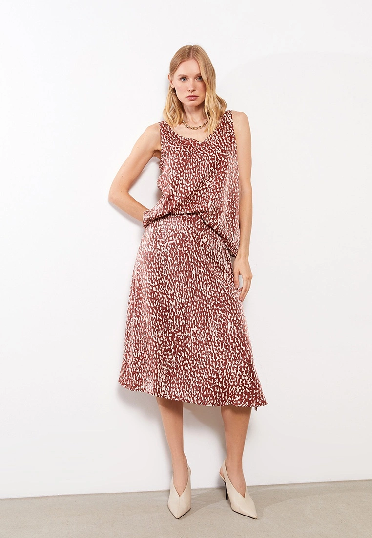 LC WAIKIKI Patterned A-Cut Woman Skirt 4 LC WAIKIKI Patterned A-Cut Woman Skirt - Image 2