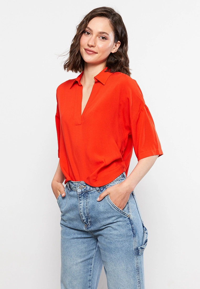 LC WAIKIKI Shirt Collar Plain Viscose Women's Blouse 5 LC WAIKIKI Shirt Collar Plain Viscose Women's Blouse - Image 3