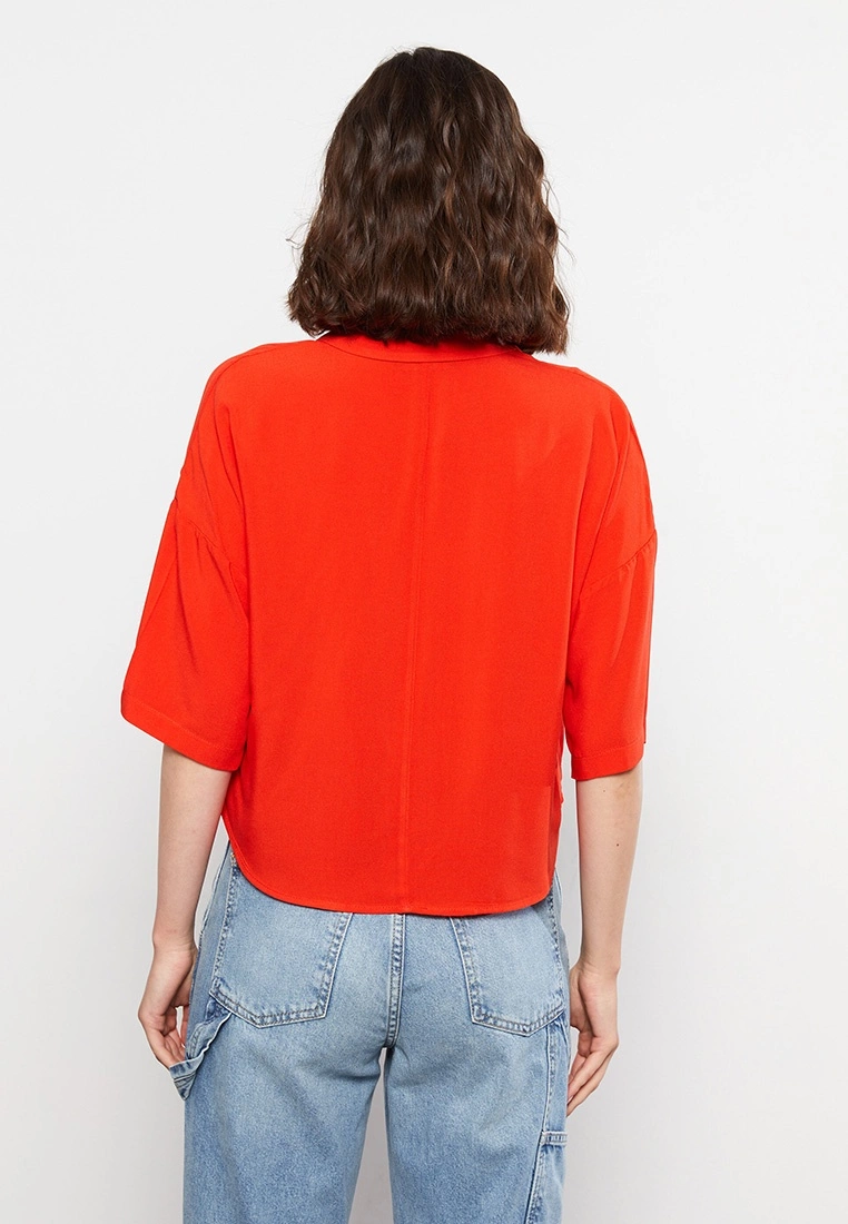 LC WAIKIKI Shirt Collar Plain Viscose Women's Blouse 7 LC WAIKIKI Shirt Collar Plain Viscose Women's Blouse - Image 5