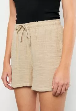 LC WAIKIKI Elastic Waist Straight Women Shorts 12 LC WAIKIKI Elastic Waist Straight Women Shorts -LC WAIKIKI popular shop lc waikiki 8262 1364036 5