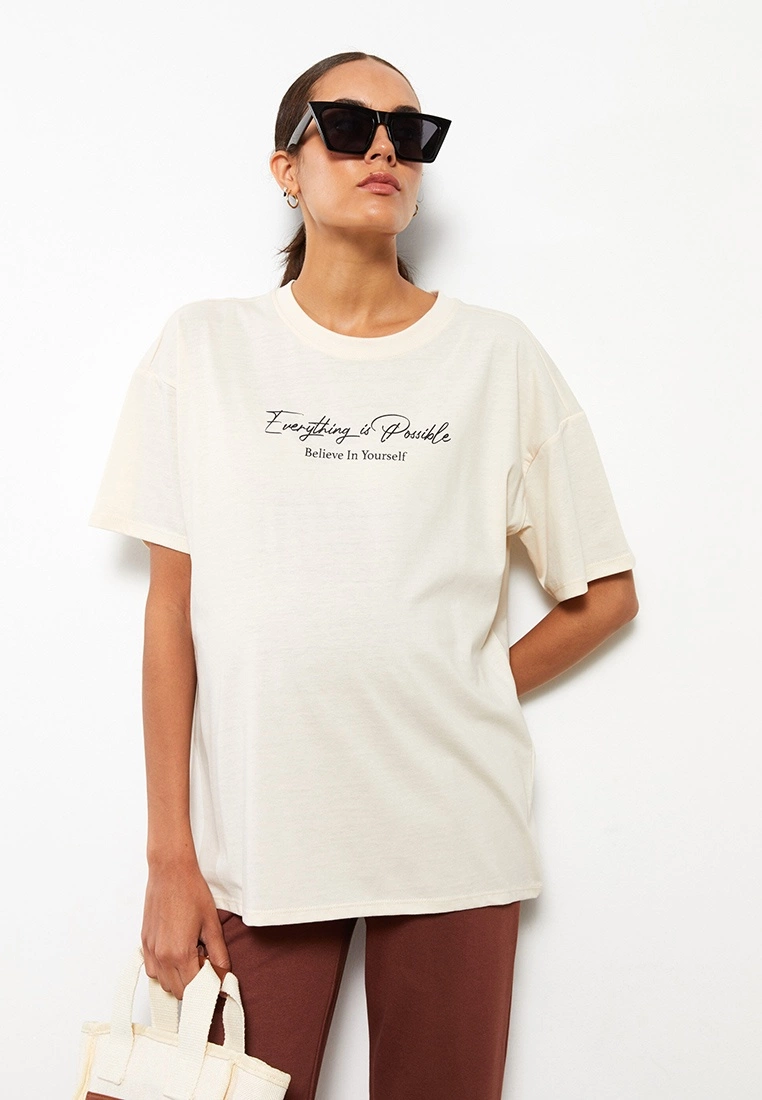 LC WAIKIKI Crew Neck Letter Printed Short Sleeve Maternity T-Shirt 4 LC WAIKIKI Crew Neck Letter Printed Short Sleeve Maternity T-Shirt - Image 2