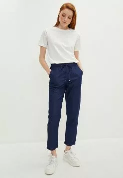 LC WAIKIKI Elastic Waist Comfortable Fit Straight Pocket Detailed Women's Jean Trousers -LC WAIKIKI popular shop lc waikiki 8277 8146216 3