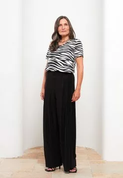 LC WAIKIKI V-Neck Patterned Short Sleeve Women's T-Shirt