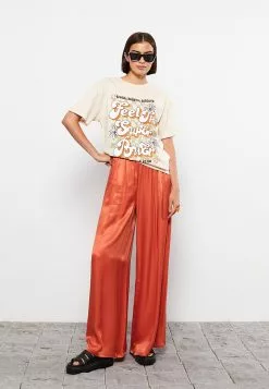 LC WAIKIKI Crew Neck Printed Short Sleeve Cotton Women's T-Shirt -LC WAIKIKI popular shop lc waikiki 8284 7854036 3