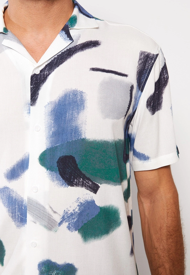 LC WAIKIKI Regular Fit Short Sleeve Patterned Viscose Men's Shirt 6 LC WAIKIKI Regular Fit Short Sleeve Patterned Viscose Men's Shirt - Image 4