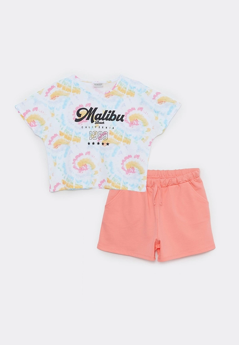 LC WAIKIKI Crew Neck Printed Short Sleeve Girl's T-Shirt And Shorts 3 LC WAIKIKI Crew Neck Printed Short Sleeve Girl's T-Shirt And Shorts