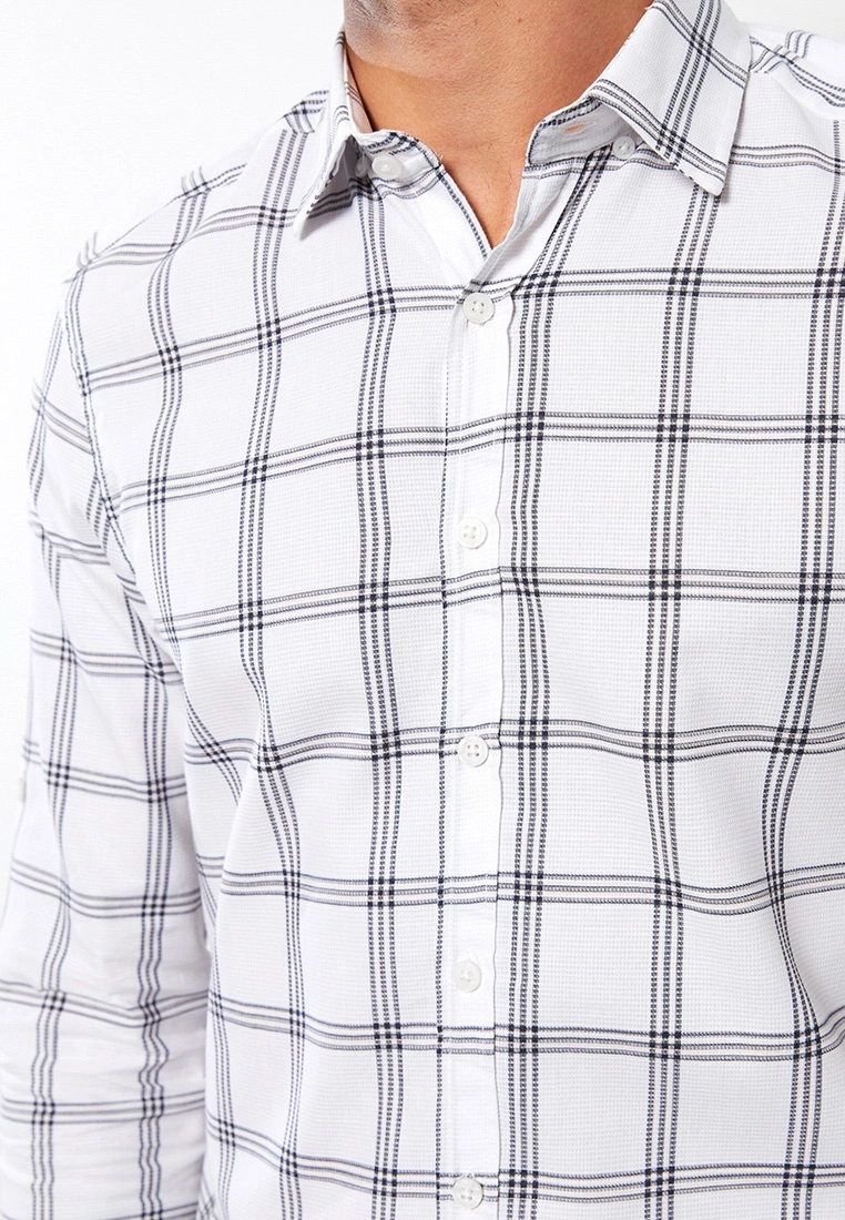 LC WAIKIKI Slim Fit Long Sleeve Dobby Men's Shirt 6 LC WAIKIKI Slim Fit Long Sleeve Dobby Men's Shirt - Image 4