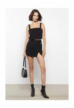 LC WAIKIKI Square Strap Crop Top -LC WAIKIKI popular shop lc waikiki 8558 0129726 4