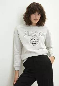 LC WAIKIKI Crew Neck Printed Long Sleeve Women's Sweatshirt