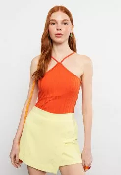 LC WAIKIKI Halter Neck Straight Strap Women's Snap Fastener Body -LC WAIKIKI popular shop lc waikiki 8838 1267626 2