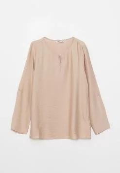 LC WAIKIKI Crew Neck Straight Long Sleeve Women Blouse -LC WAIKIKI popular shop lc waikiki 8868 0684036 6