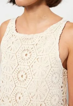 LC WAIKIKI Bisiklet Yaka Nakışlı Kolsuz Kadın Bluz -LC WAIKIKI popular shop lc waikiki 8912 8965726 4