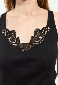 LC WAIKIKI U Neck Embroidered Strap Women Underwear Singlet -LC WAIKIKI popular shop lc waikiki 8963 1692036 4