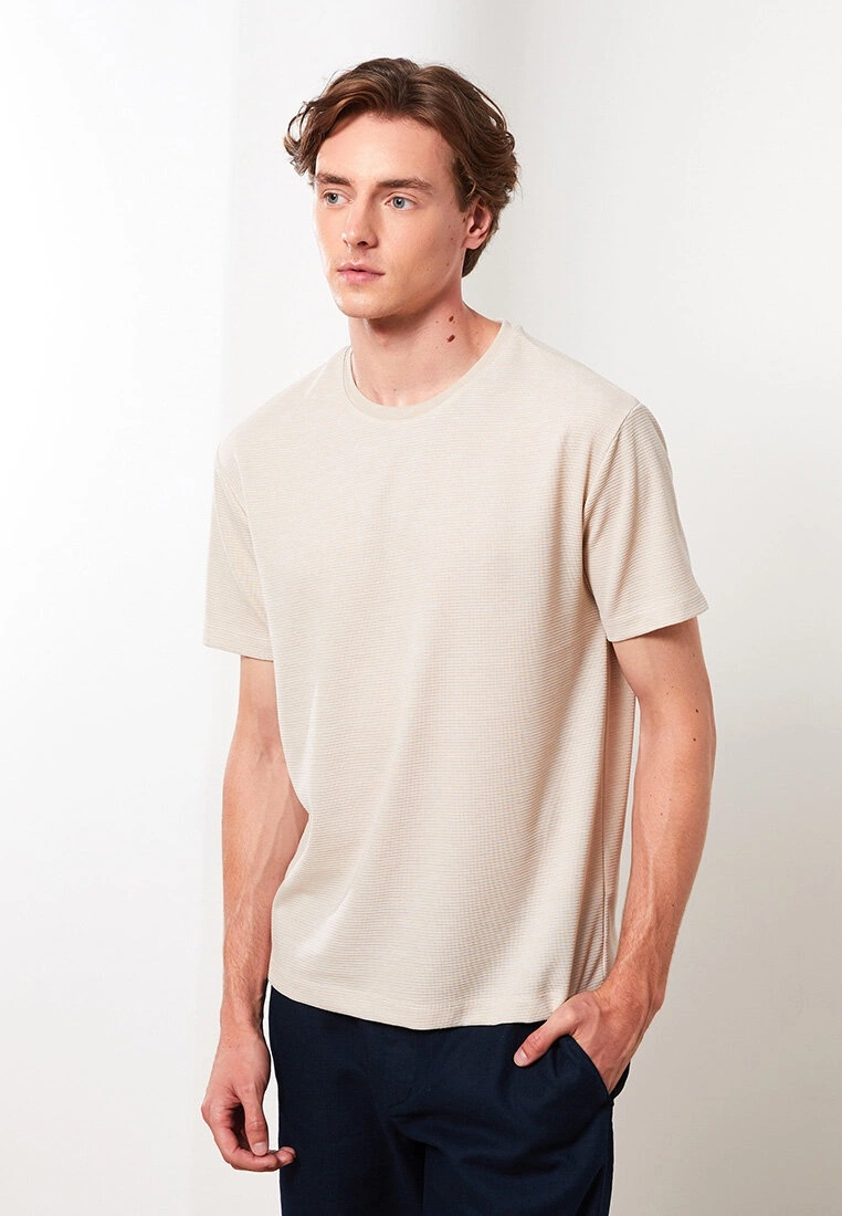 LC WAIKIKI Crew Neck Short Sleeve Men's T-Shirt 3 LC WAIKIKI Crew Neck Short Sleeve Men's T-Shirt