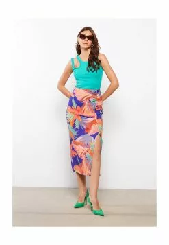 LC WAIKIKI Asymmetrical Women's Tank Top 11 LC WAIKIKI Asymmetrical Women's Tank Top -LC WAIKIKI popular shop lc waikiki 9231 4888726 4