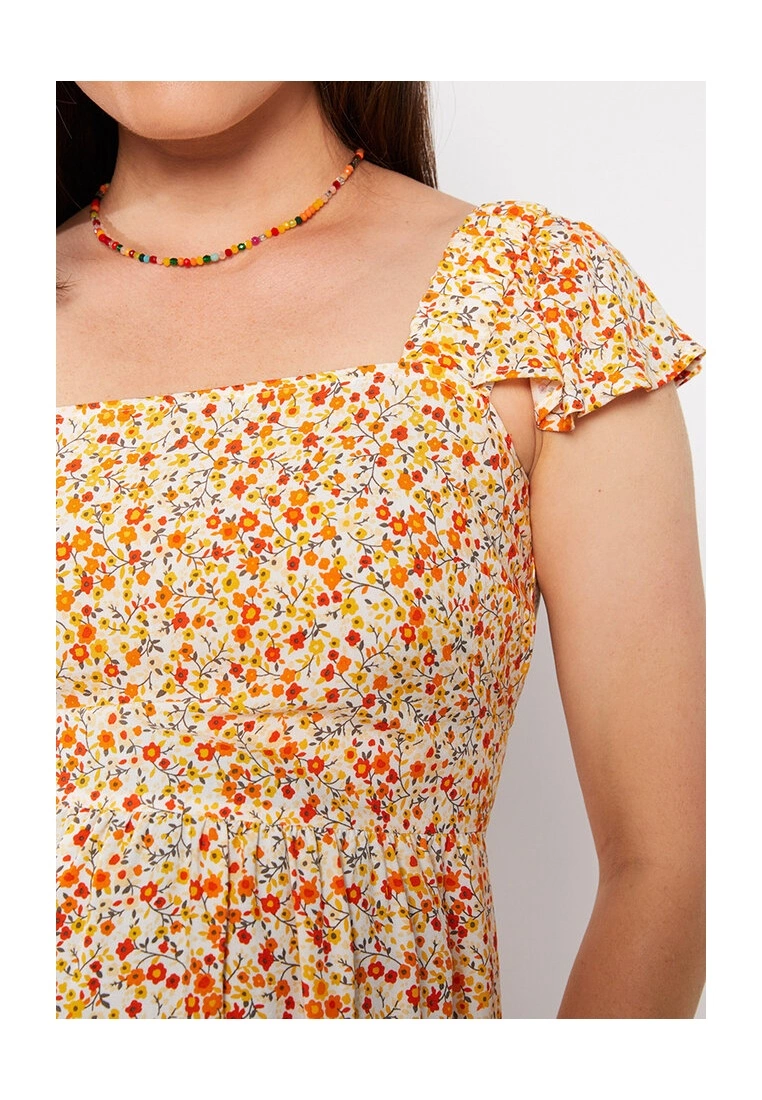 LC WAIKIKI Square Neck Viscose Maternity Dress 5 LC WAIKIKI Square Neck Viscose Maternity Dress - Image 3