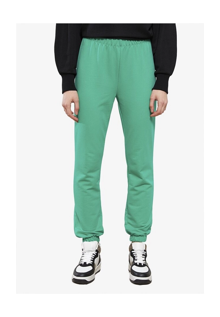 LC WAIKIKI Plain Jogger Sweatpants 3 LC WAIKIKI Plain Jogger Sweatpants