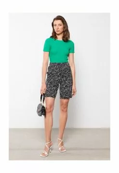 LC WAIKIKI Elastic Waist Patterned Shorts 10 LC WAIKIKI Elastic Waist Patterned Shorts -LC WAIKIKI popular shop lc waikiki 9481 3265716 4