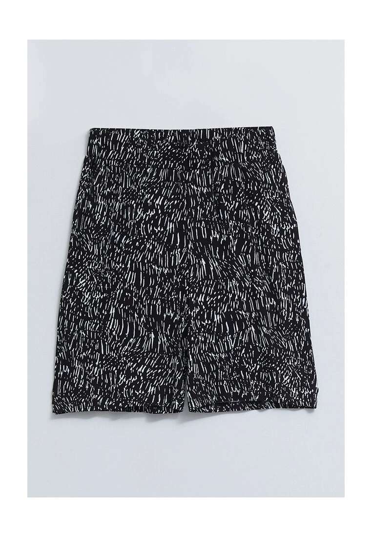 LC WAIKIKI Elastic Waist Patterned Shorts 7 LC WAIKIKI Elastic Waist Patterned Shorts - Image 5