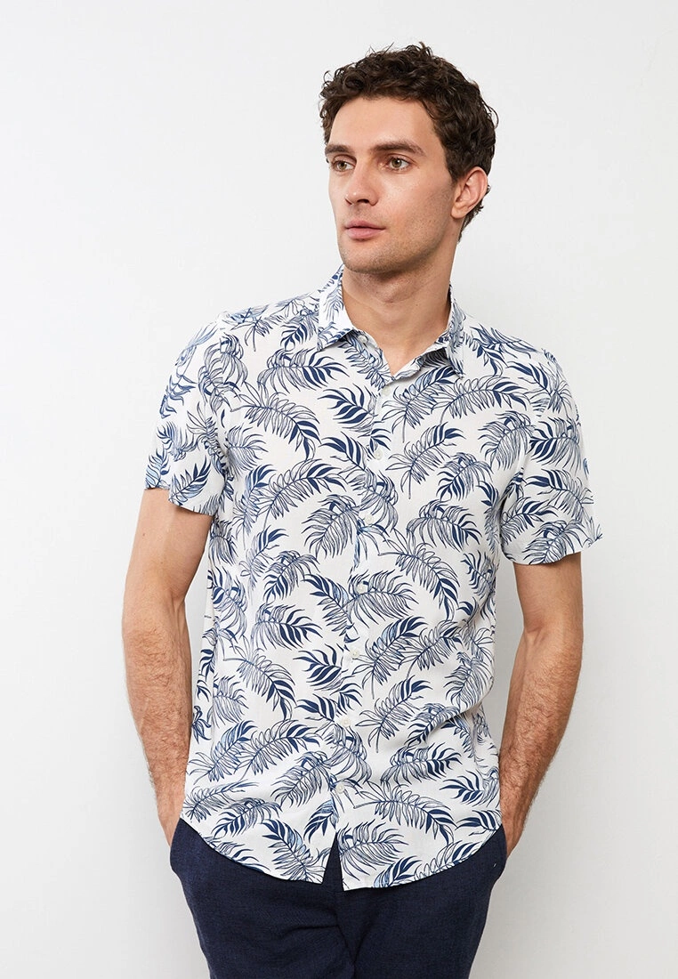 LC WAIKIKI Regular Fit Short Sleeve Patterned Men's Shirt 4 LC WAIKIKI Regular Fit Short Sleeve Patterned Men's Shirt - Image 2