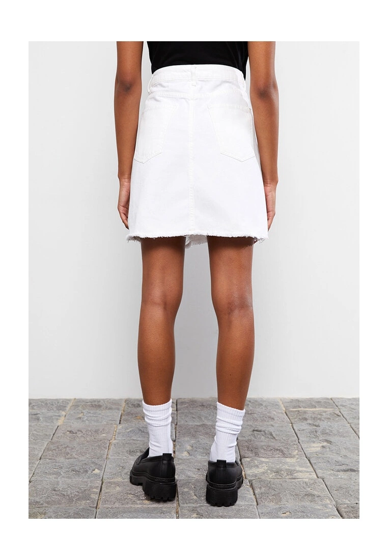 LC WAIKIKI Straight Fit Rodeo Jean Skirt 4 LC WAIKIKI Straight Fit Rodeo Jean Skirt - Image 2