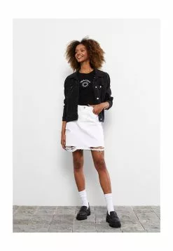 LC WAIKIKI Straight Fit Rodeo Jean Skirt 10 LC WAIKIKI Straight Fit Rodeo Jean Skirt -LC WAIKIKI popular shop lc waikiki 9641 0265716 4