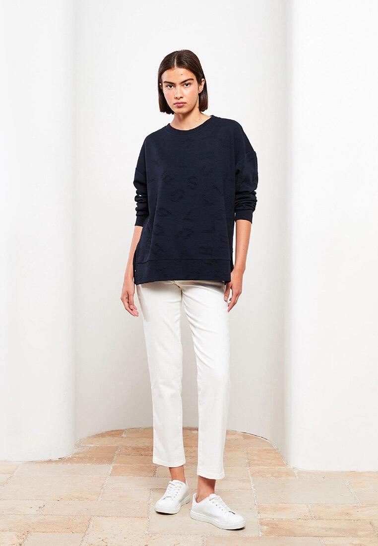 LC WAIKIKI Standard Fit Straight Pocket Detail Women's Trousers 4 LC WAIKIKI Standard Fit Straight Pocket Detail Women's Trousers - Image 2