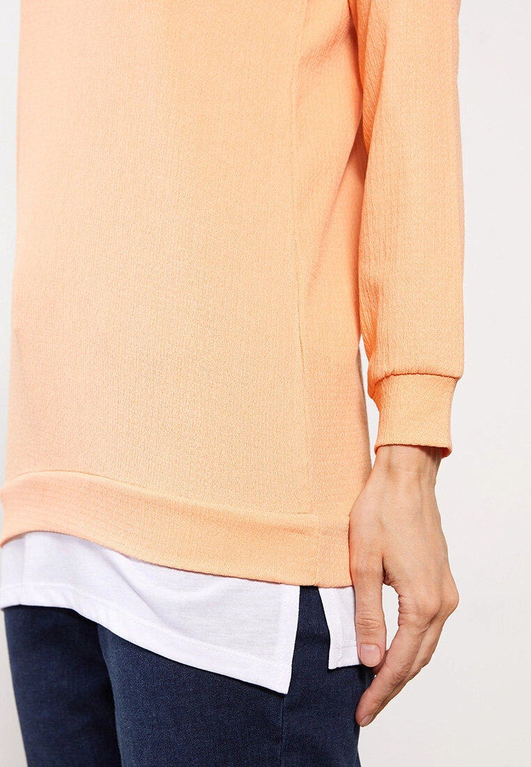 LC WAIKIKI Crew Neck Straight Long Sleeve Women's Tunic 6 LC WAIKIKI Crew Neck Straight Long Sleeve Women's Tunic - Image 4